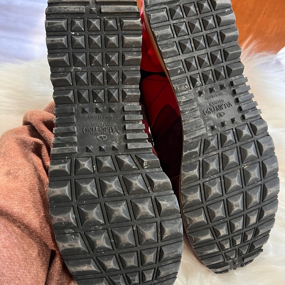 Valentino Garavani rockstud leather & suede camo sneakers. Size 38 (US sz 7.5-8) - Picture 11 of 12